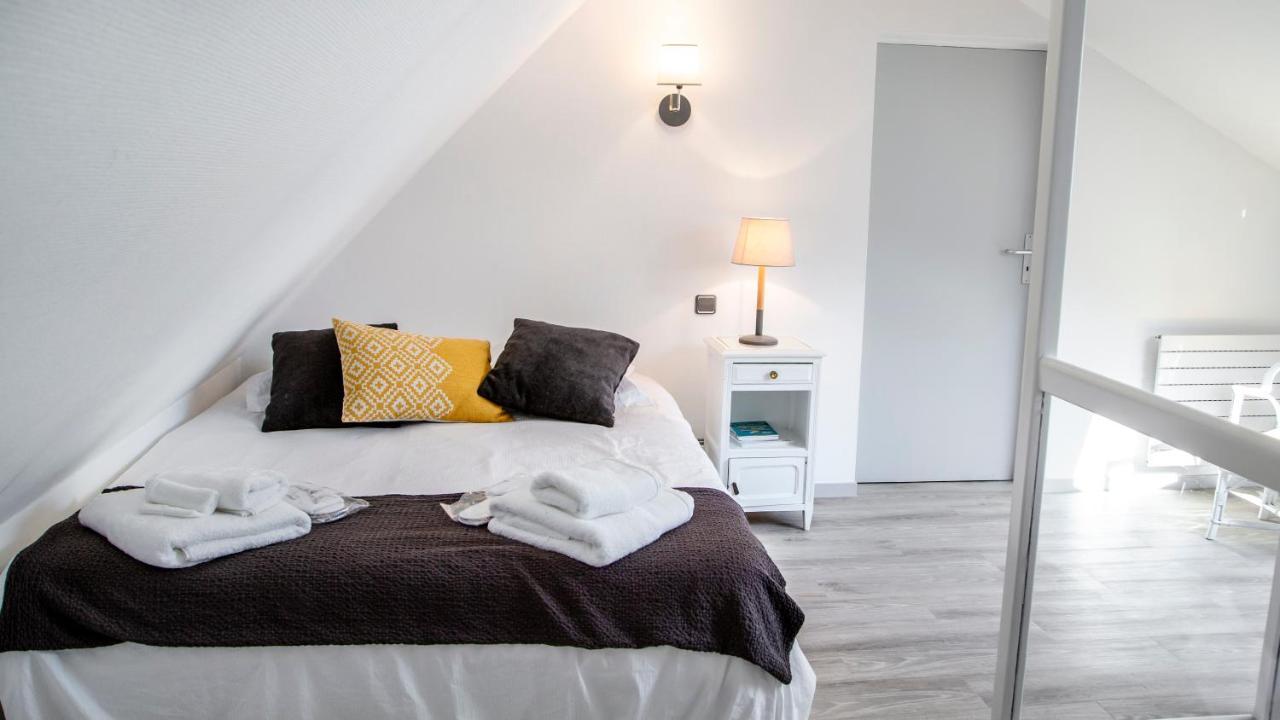 Le Champ Du Renne Bed & Breakfast Le Mans Exterior photo